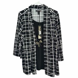 Emily Rose 3/4 Sleeve 2 in 1 Top With Necklace - Size XL - NWT - PTP 20”